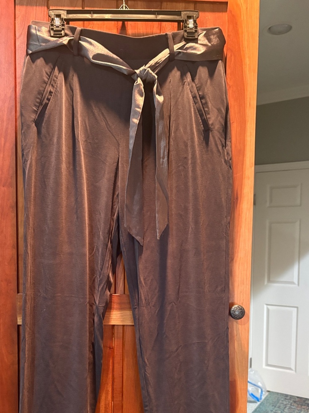 Women’s White House Black Market Tie-Waist Dress Pants in Charcoal Gray Jersey